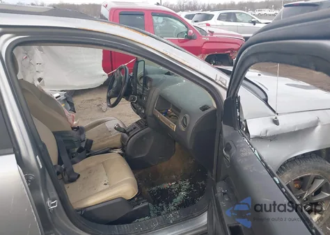 2016 Jeep Compass z USA, uszkodzony, nr VIN 1C4NJDBD9GD790393